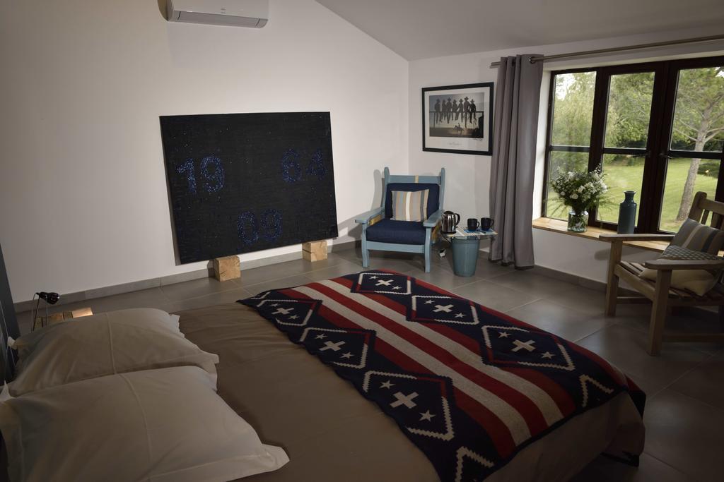 Mas De Bouvet En Camargue Bed & Breakfast Albaron ภายนอก รูปภาพ