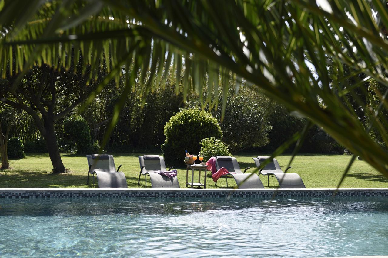 Mas De Bouvet En Camargue Bed & Breakfast Albaron ภายนอก รูปภาพ